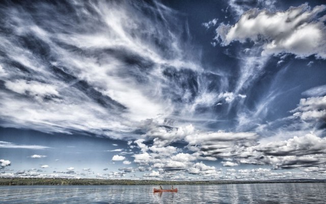 Photo Svanthe Harström Saga och Eva paddlar i Storsjön