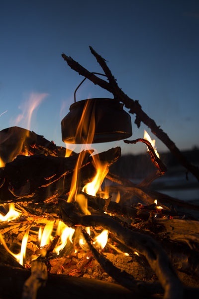 Photo Svanthe Harström Sotpanna över eld 