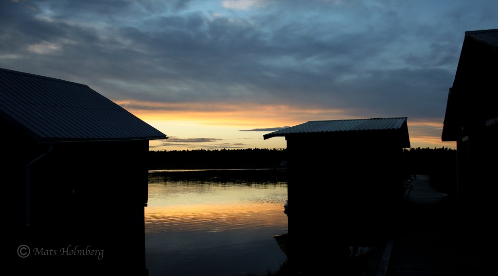 Foto Mats Holmberg Kvällshimmel över gamla hamnen BrändönC