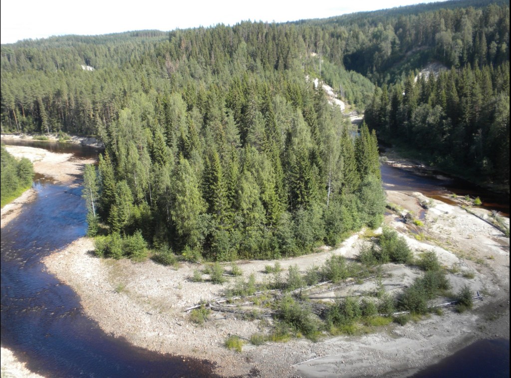 Foto: Karin Grånäs, SGU Del av Mjällåns meandrande lopp. Biflöde till Ljustorpsån.